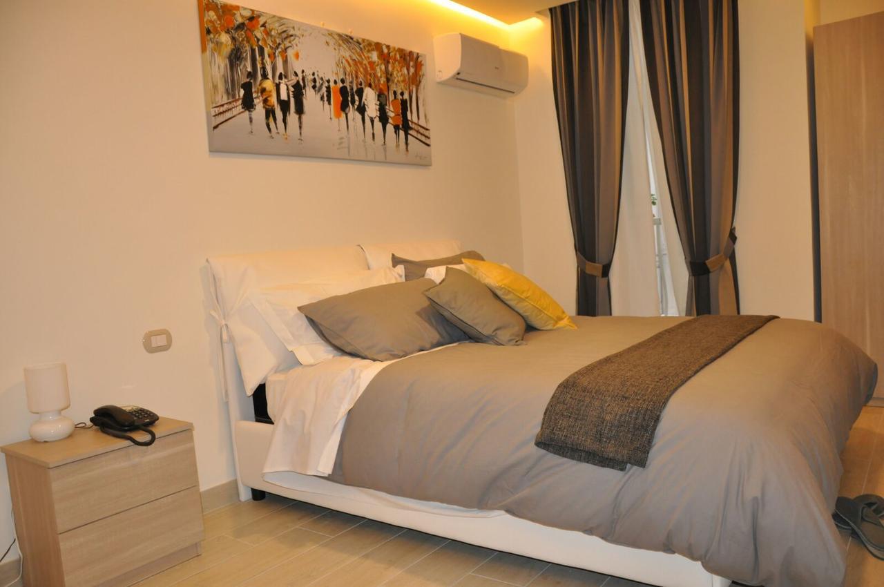B&B Chiaia 216 Nápoles Exterior foto